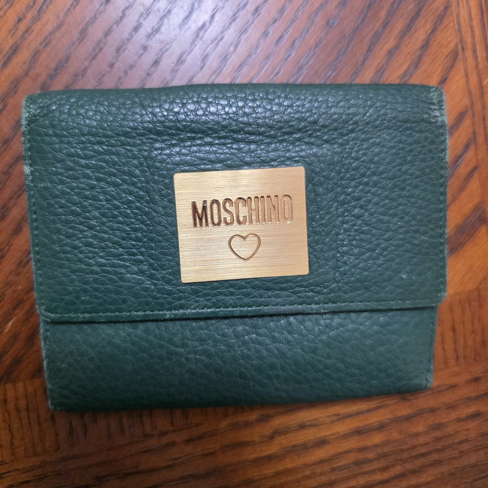 Authentic Moschino Green Leather Wallet From JAPAN